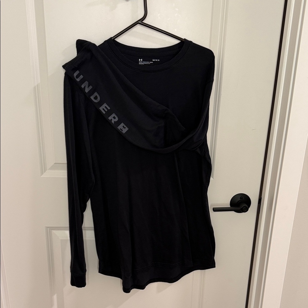 Under Armour Women's Long Sleeve Black Tee